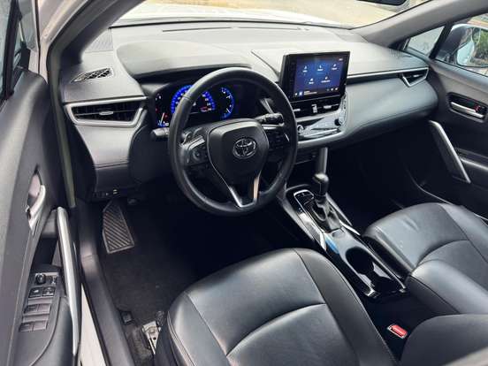 TOYOTA-COROLLA CROSS-2023
