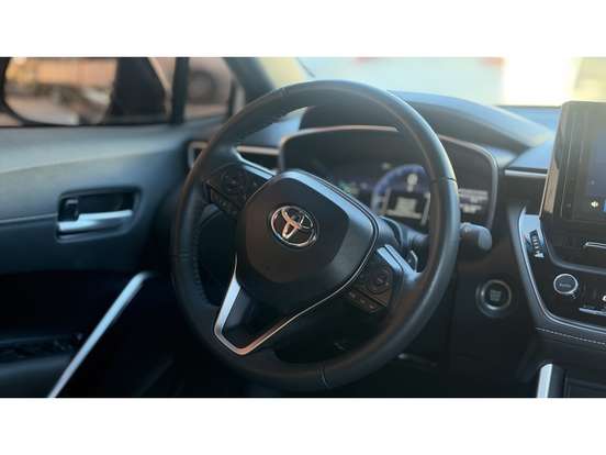 TOYOTA-COROLLA CROSS-2024