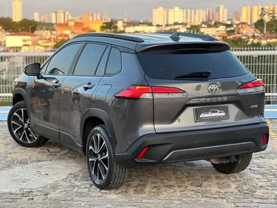 TOYOTA-COROLLA CROSS-2024