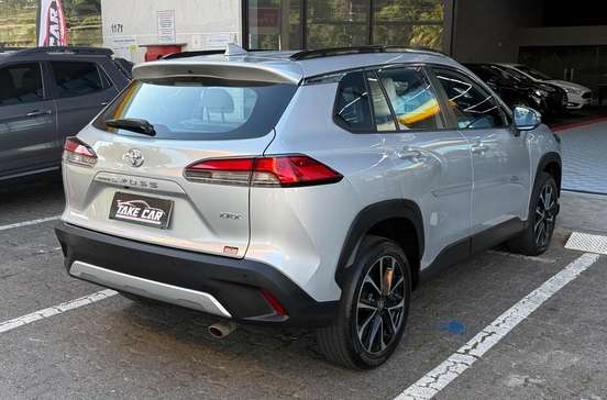 TOYOTA-COROLLA CROSS-2023