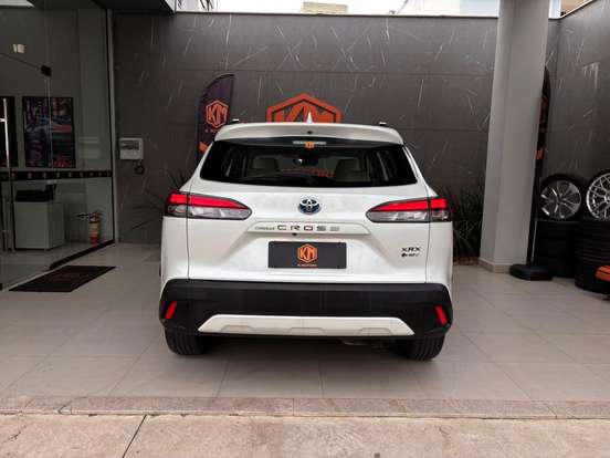 TOYOTA-COROLLA CROSS-2026