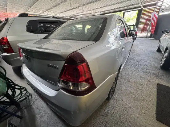 TOYOTA-ETIOS-1.5 PLATINUM SEDAN 16V FLEX 4P AUTOMÁTICO TOYOTA-ETIOS-2016