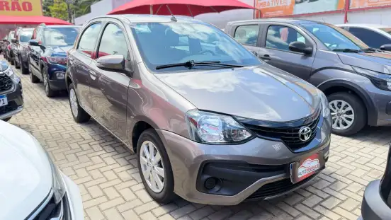 TOYOTA-ETIOS-2020