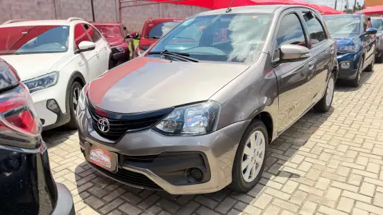 TOYOTA-ETIOS-2020