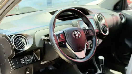 TOYOTA-ETIOS-2020