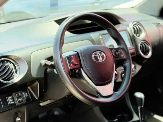 TOYOTA-ETIOS-1.5 X PLUS 16V FLEX 4P AUTOMÁTICO TOYOTA-ETIOS-2020