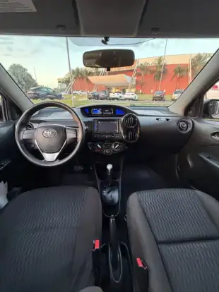 TOYOTA-ETIOS-2019
