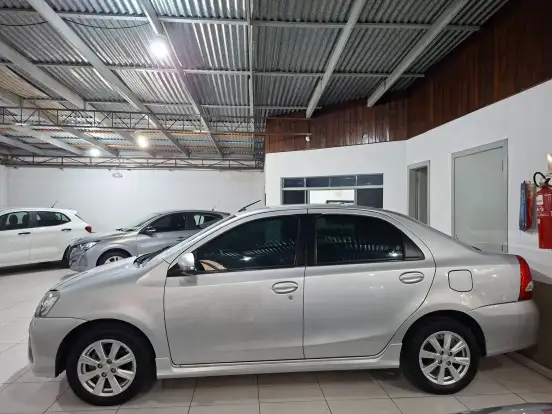 TOYOTA-ETIOS-1.5 XLS SEDAN 16V FLEX 4P AUTOMÁTICO TOYOTA-ETIOS-2018