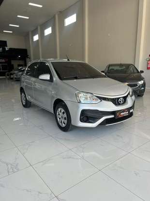 TOYOTA-ETIOS-1.3 X 16V FLEX 4P AUTOMÁTICO TOYOTA-ETIOS-2017
