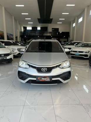 TOYOTA-ETIOS-2017
