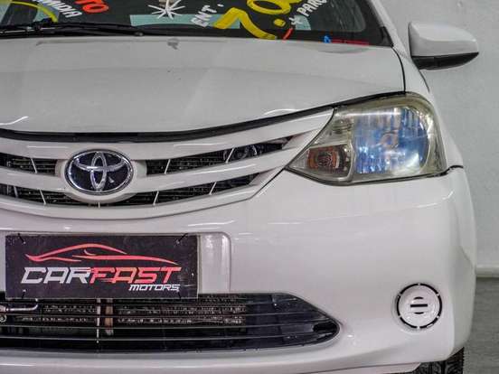 TOYOTA-ETIOS-1.5 READY 16V FLEX 4P AUTOMÁTICO TOYOTA-ETIOS-2016