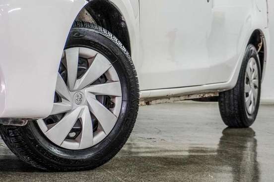 TOYOTA-ETIOS-2016
