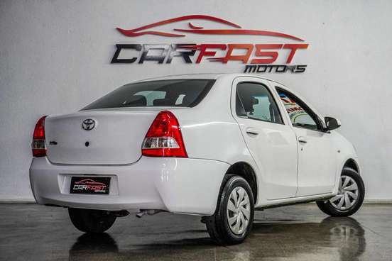 TOYOTA-ETIOS-1.5 READY 16V FLEX 4P AUTOMÁTICO TOYOTA-ETIOS-2016