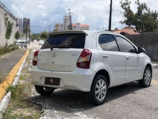 TOYOTA-ETIOS-1.5 X PLUS 16V FLEX 4P MANUAL TOYOTA-ETIOS-2019