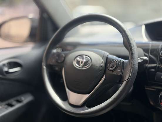 TOYOTA-ETIOS-2019