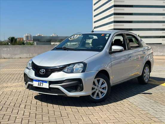 TOYOTA-ETIOS-1.5 X PLUS SEDAN 16V FLEX 4P AUTOMÁTICO TOYOTA-ETIOS-2019