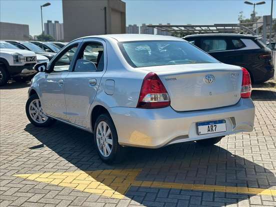 TOYOTA-ETIOS-1.5 X PLUS SEDAN 16V FLEX 4P AUTOMÁTICO TOYOTA-ETIOS-2019
