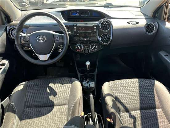 TOYOTA-ETIOS-1.5 X PLUS SEDAN 16V FLEX 4P AUTOMÁTICO TOYOTA-ETIOS-2019