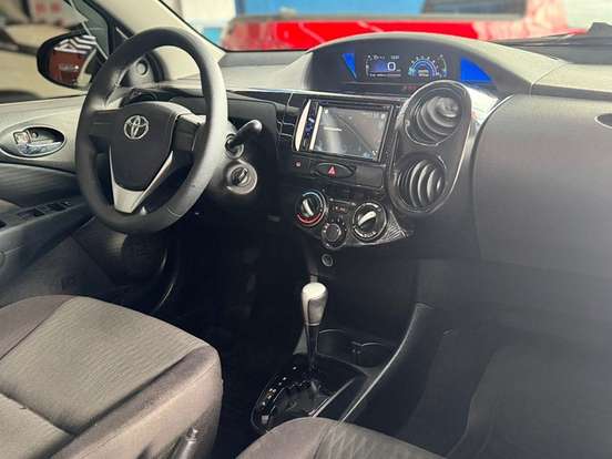 TOYOTA-ETIOS-1.5 X SEDAN 16V FLEX 4P AUTOMÁTICO TOYOTA-ETIOS-2018