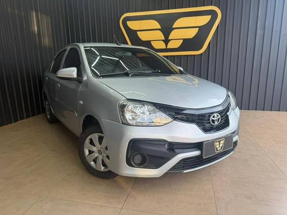 TOYOTA ETIOS 1.5 X SEDAN 16V FLEX 4P MANUAL