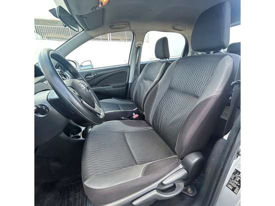 TOYOTA-ETIOS-2017
