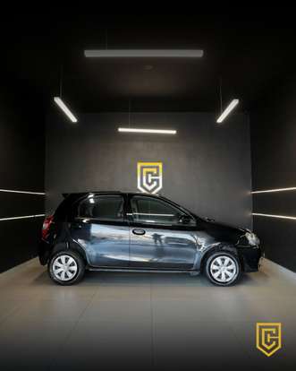 TOYOTA-ETIOS-1.5 XS 16V FLEX 4P MANUAL TOYOTA-ETIOS-2013
