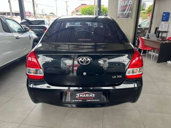 TOYOTA-ETIOS-2013