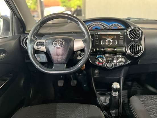 TOYOTA-ETIOS CROSS-1.5 16V FLEX 4P MANUAL TOYOTA-ETIOS CROSS-2013