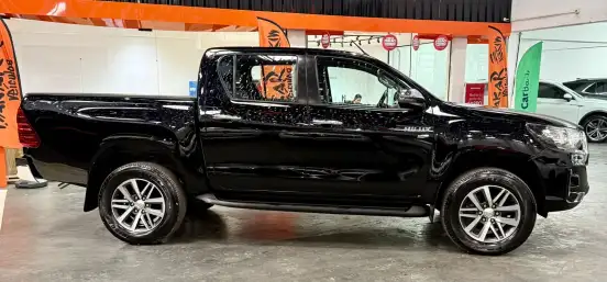 TOYOTA-HILUX-2018