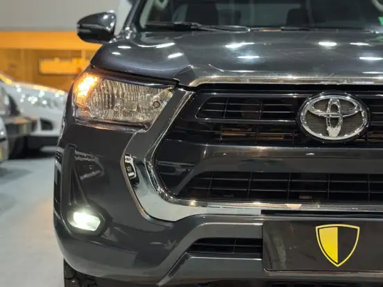 TOYOTA-HILUX-2020