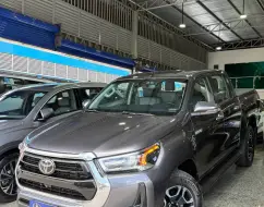 TOYOTA HILUX 2.8 D-4D TURBO DIESEL CD SRX 4X4 AUTOMÁTICO TOYOTA HILUX 2.8 D-4D TURBO DIESEL CD SRX 4X4 AUTOMÁTICO