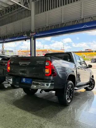 TOYOTA-HILUX-2022