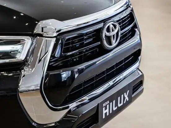 TOYOTA-HILUX-2026