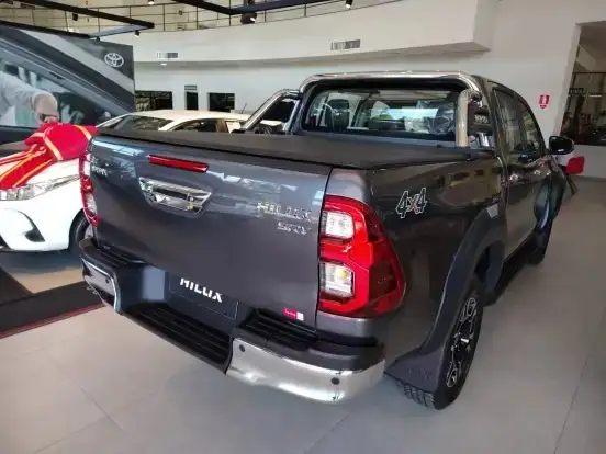TOYOTA-HILUX-2026
