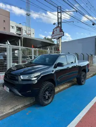 TOYOTA-HILUX-2.8 D-4D TURBO DIESEL CD SRX 4X4 AUTOMÁTICO TOYOTA-HILUX-2022