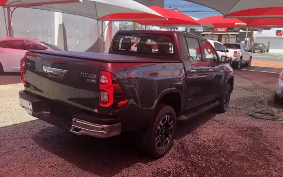 TOYOTA-HILUX-2026
