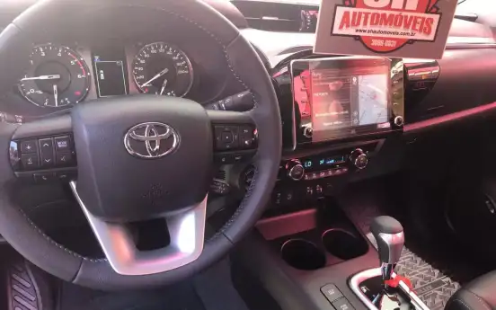 TOYOTA-HILUX-2026