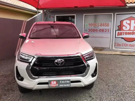 TOYOTA-HILUX-2.8 D-4D TURBO DIESEL CD SRX 4X4 AUTOMÁTICO TOYOTA-HILUX-2026