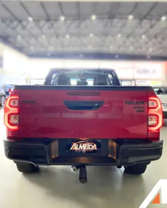 TOYOTA-HILUX-2024
