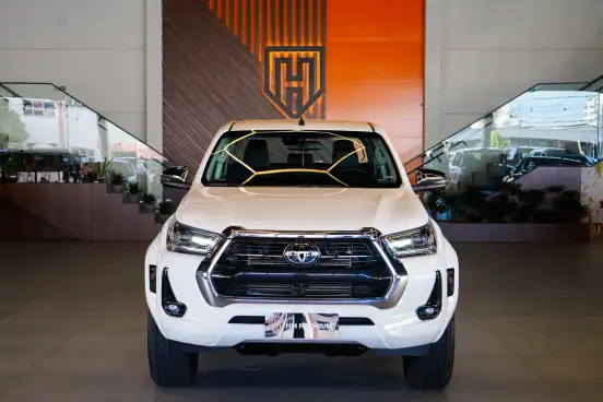 TOYOTA-HILUX-2024