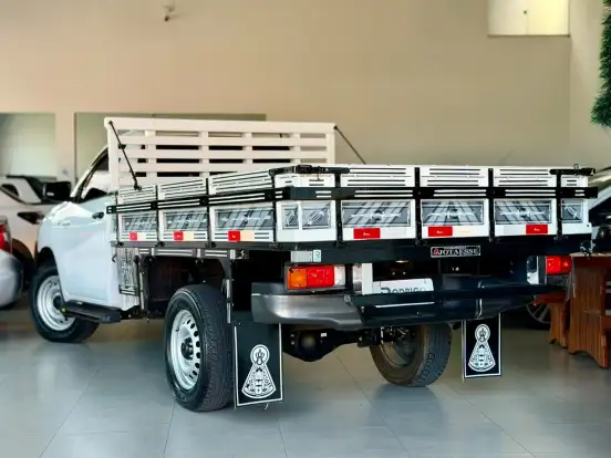 TOYOTA-HILUX-2.8 D-4D TURBO DIESEL CS 4X4 AUTOMÁTICO TOYOTA-HILUX-2026