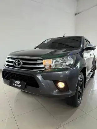 TOYOTA-HILUX-2018