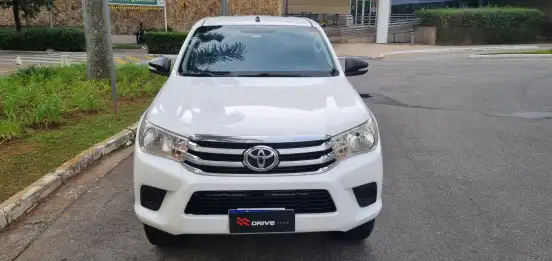 TOYOTA-HILUX-2016