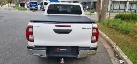 TOYOTA-HILUX-2016