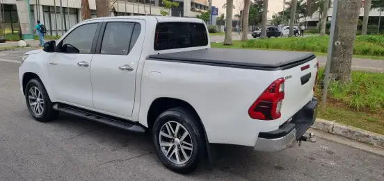 TOYOTA-HILUX-2016