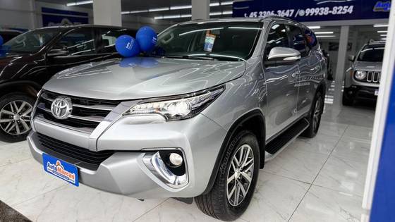 TOYOTA HILUX 2.7 SR 4X2 CD 16V FLEX 4P AUTOMÁTICO