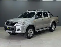 TOYOTA HILUX 2.7 SR 4X2 CD 16V FLEX 4P AUTOMÁTICO TOYOTA HILUX 2.7 SR 4X2 CD 16V FLEX 4P AUTOMÁTICO