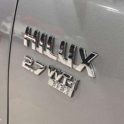 TOYOTA-HILUX-2015