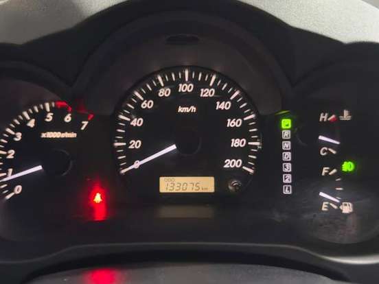 TOYOTA-HILUX-2.7 SR 4X2 CD 16V FLEX 4P AUTOMÁTICO TOYOTA-HILUX-2015