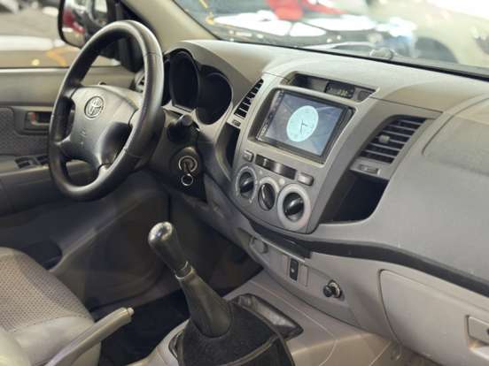 TOYOTA-HILUX-2.7 SR 4X2 CD 16V GASOLINA 4P MANUAL TOYOTA-HILUX-2009